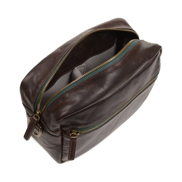 ONA Crosby Leather Camera Bag (Dark Truffle) **