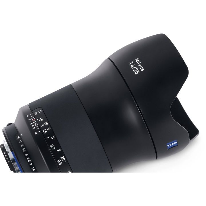 Zeiss Milvus 25mm f/1.4 ZE Lens for Canon