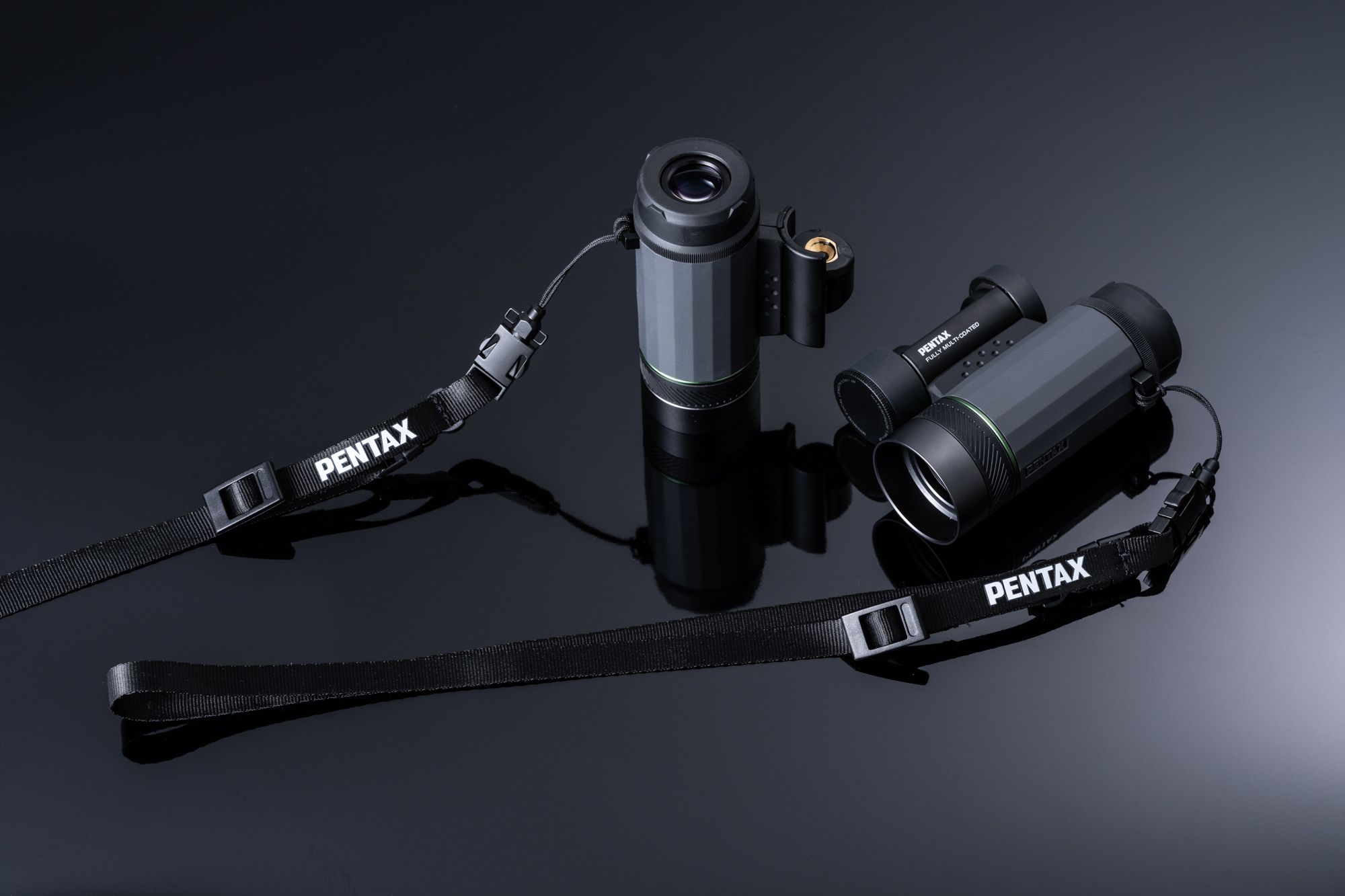 Pentax VD 4×20 WP Three-in-one Binoculars